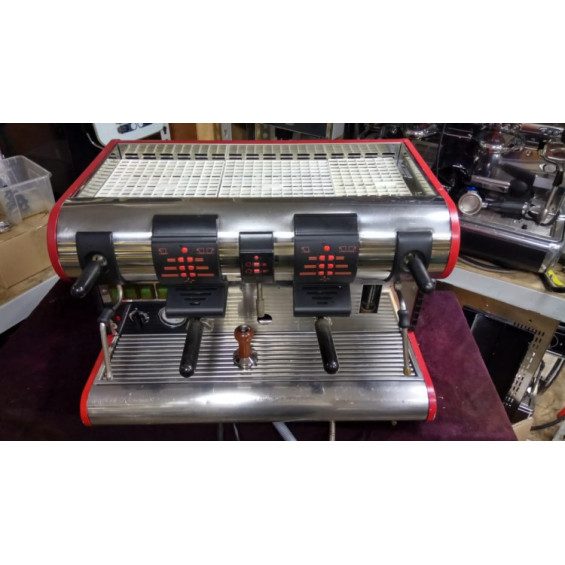 Кофемашина Модель: Italia La San Marco 95-22 2G Кофемашина Модель: Italia La San Marco 95-22 2G